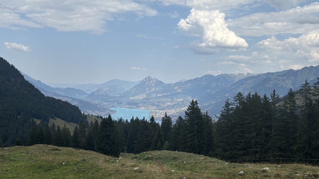 Blick von der Fluonalp ins Tal auf den Sarner See und den Luzerner See - View from the Fluonalp Lake Sarnen und Lake Lucerne