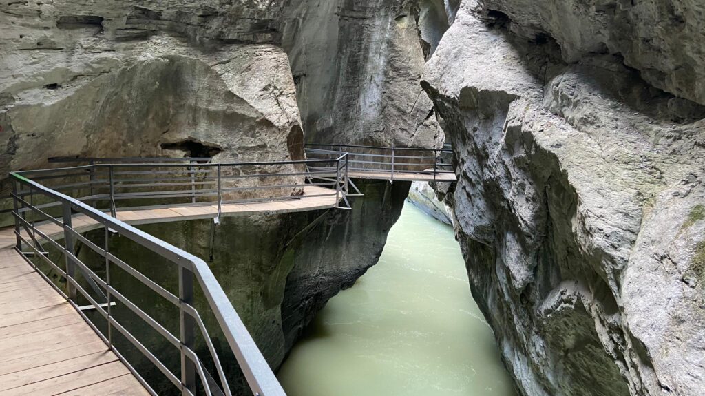Aareschlucht Schweiz - Aare Gorge Switzerland