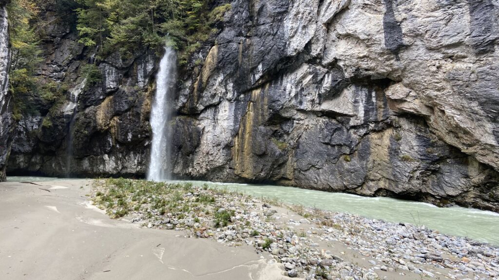 Aare Schlucht Schweiz Wasserfall - Aare Gorge Switzerland Waterfall